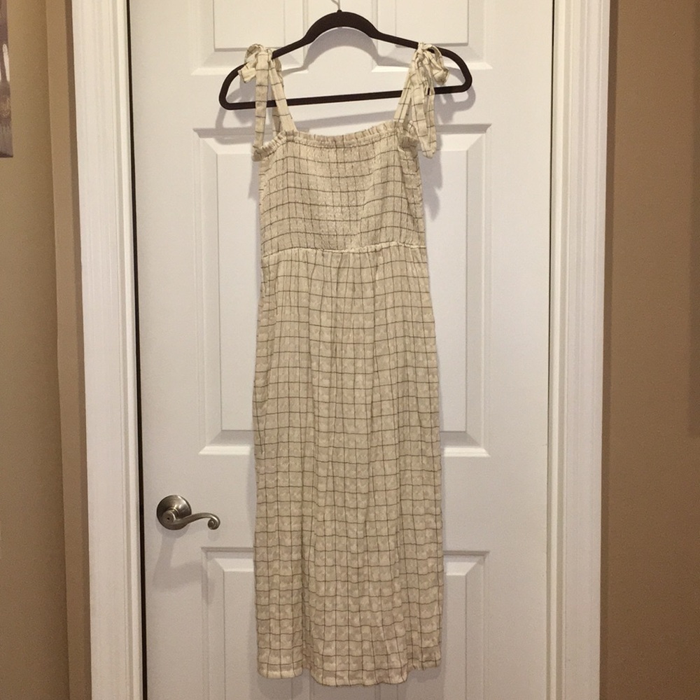 Lush midi windowpane dress
